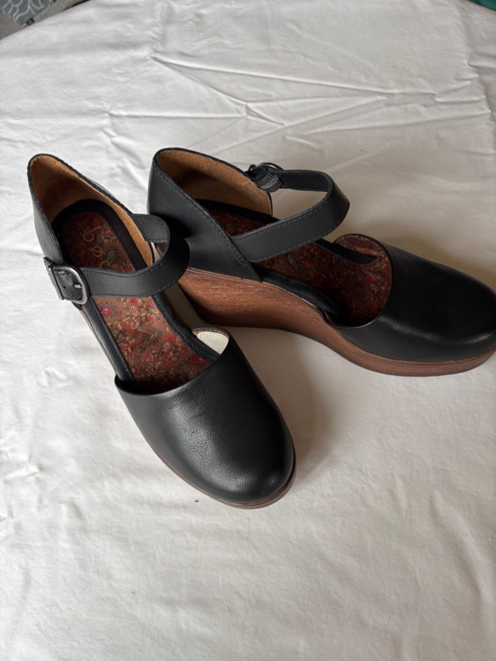 Born BOC ALYSON Black Strap Mary Jane Wedge Heels - Picture 2 of 7